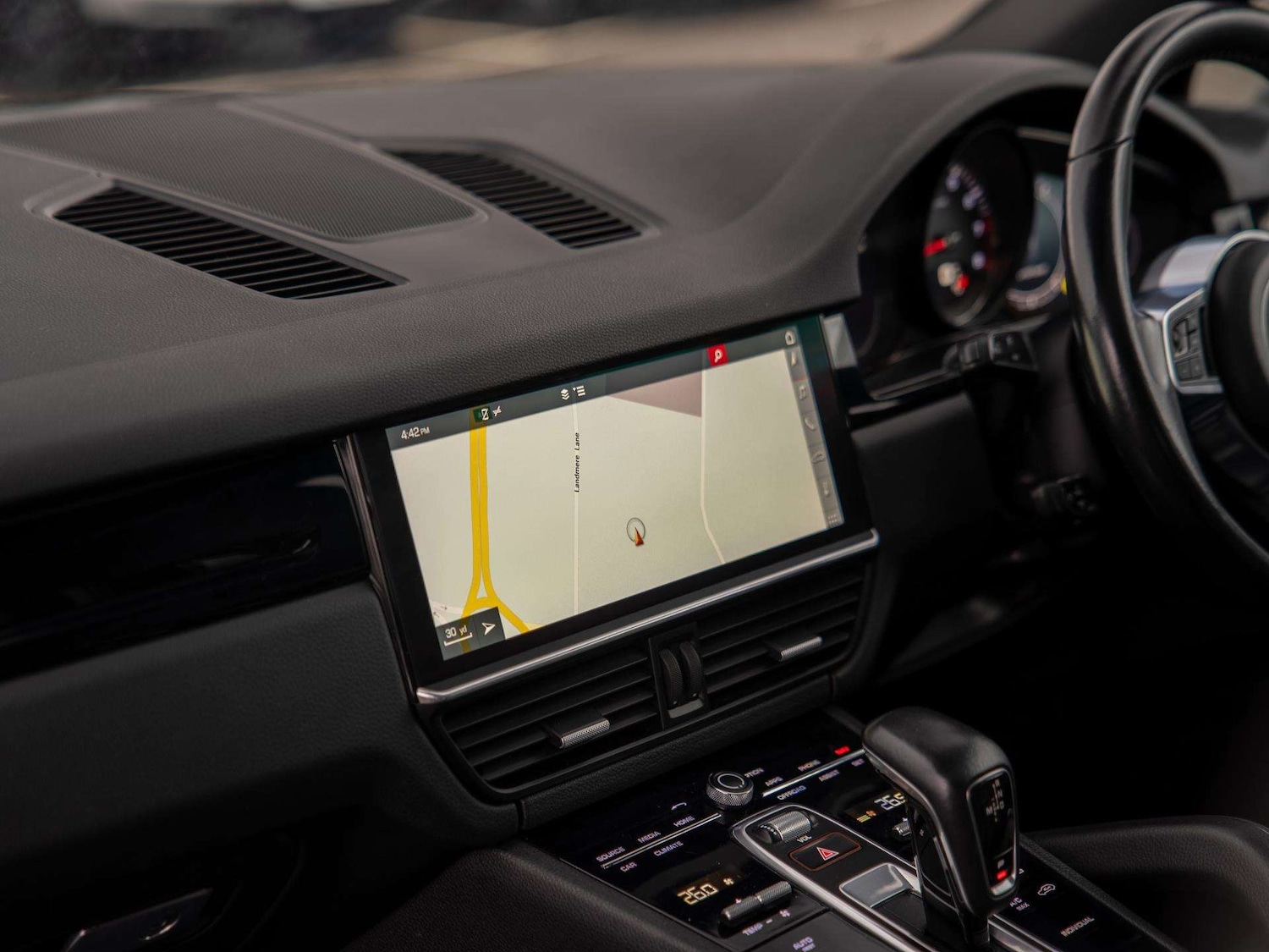 Used Porsche Cayenne 2018 for sale - 78104507: Photo 3