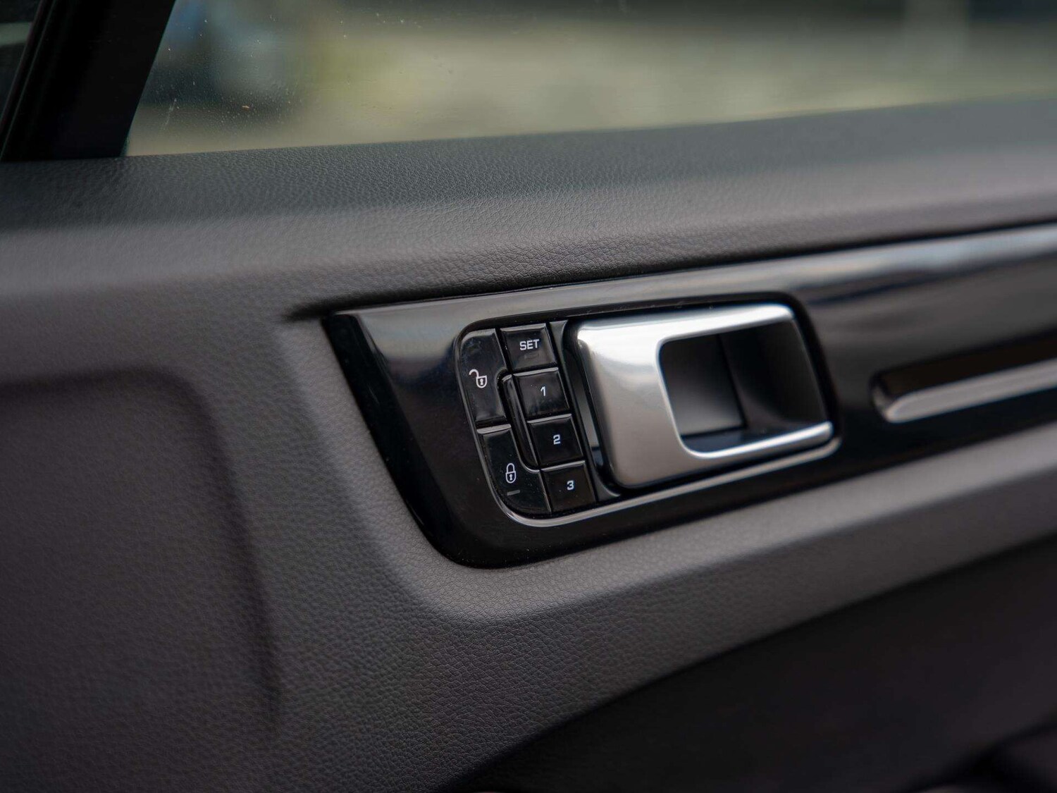 Used Porsche Cayenne 2018 for sale - 78104507: Photo 34