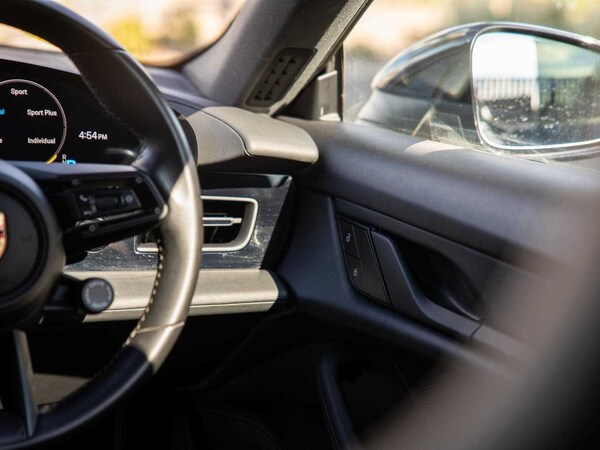Used Porsche Taycan 2023 for sale - 75417928: Photo 25