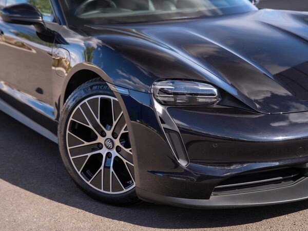 Used Porsche Taycan 2023 for sale - 75417928: Photo 32