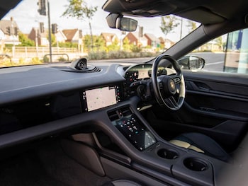 Used Porsche Taycan 2023 for sale - 75417928: Photo