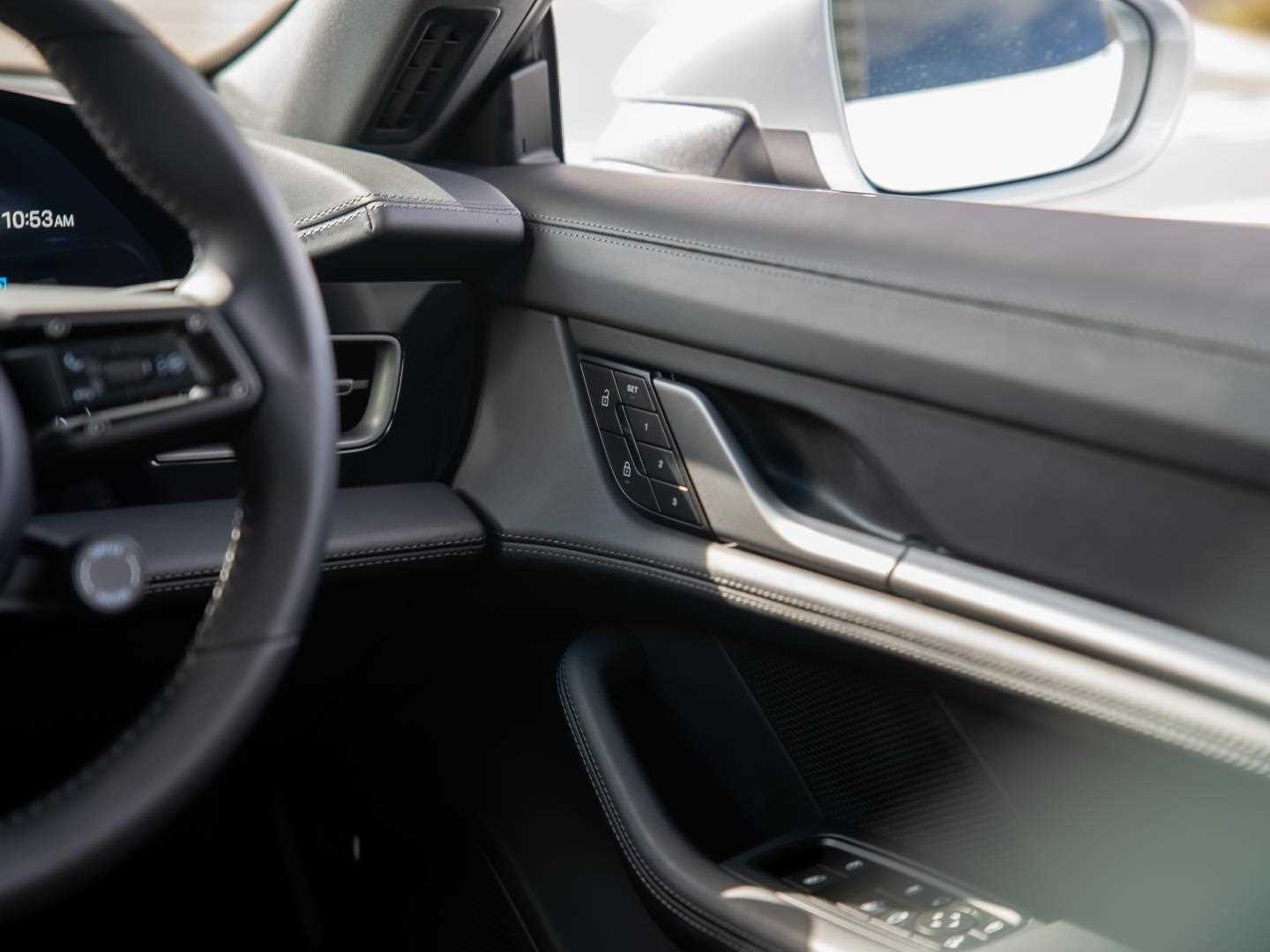 Vehicle 33