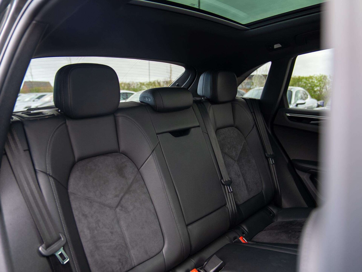 Used Porsche Macan 2018 for sale - 78090193: Photo 10