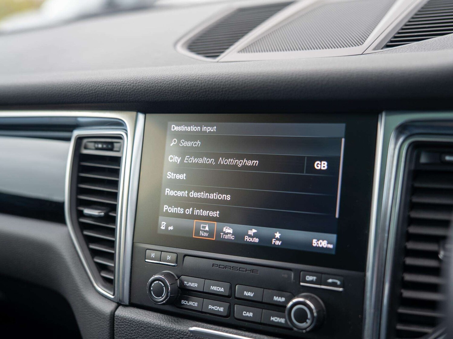 Used Porsche Macan 2018 for sale - 78090193: Photo 17