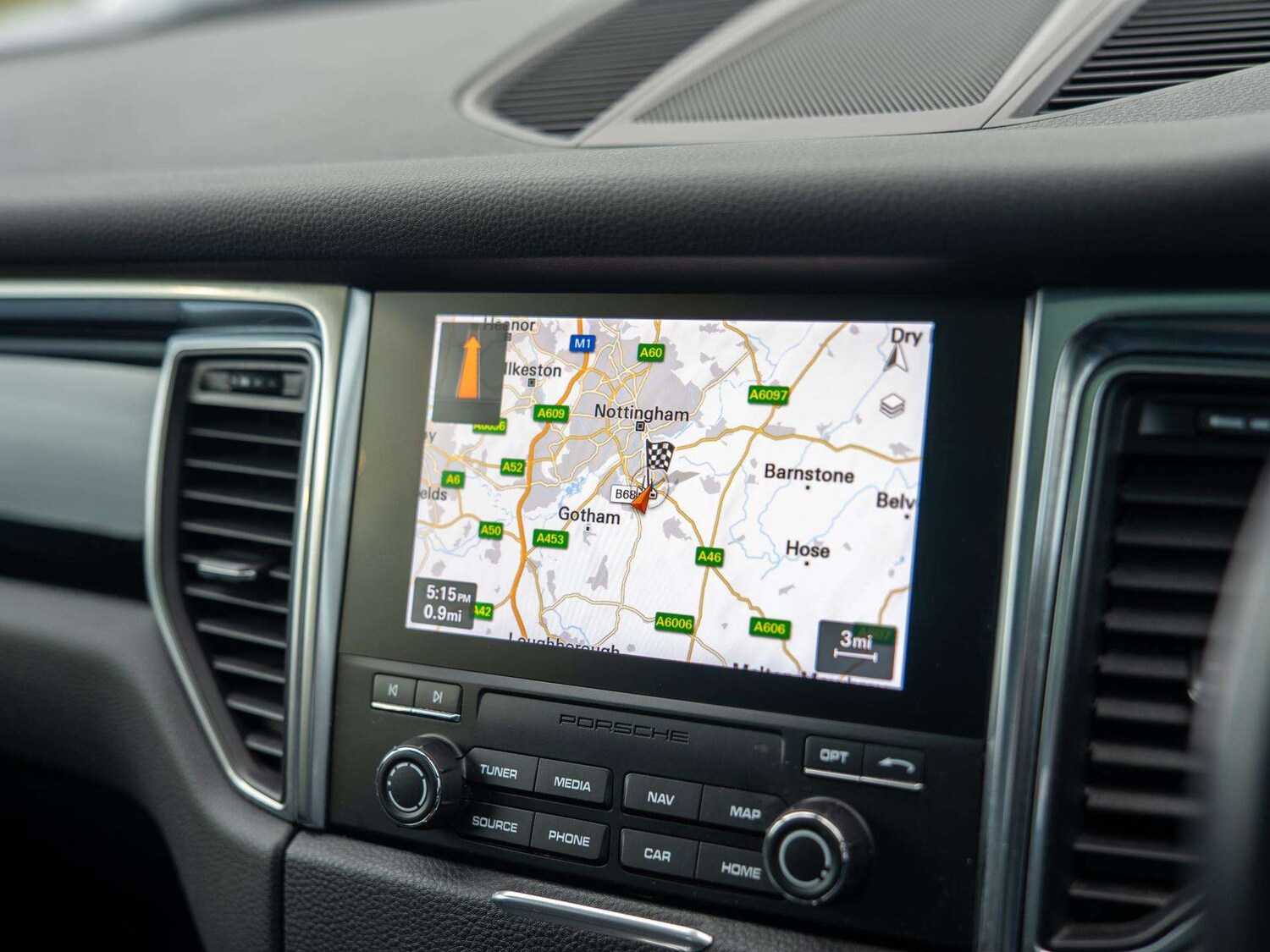 Used Porsche Macan 2018 for sale - 78090193: Photo 18