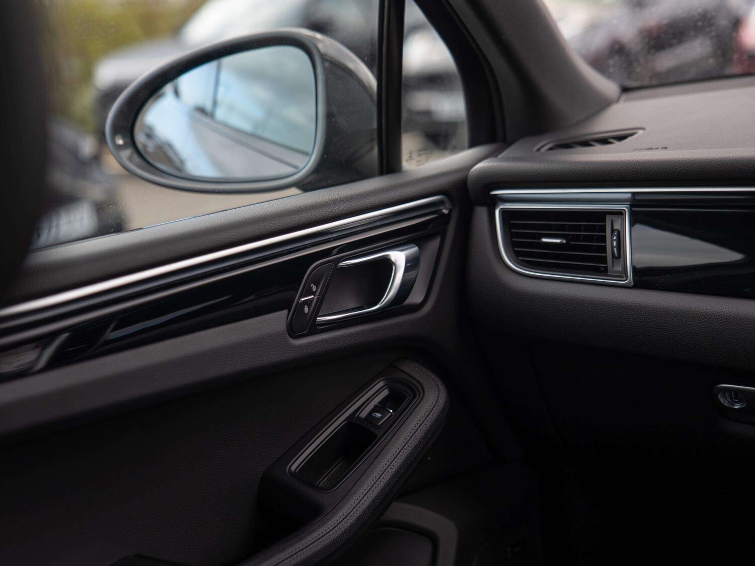 Used Porsche Macan 2018 for sale - 78090193: Photo 28