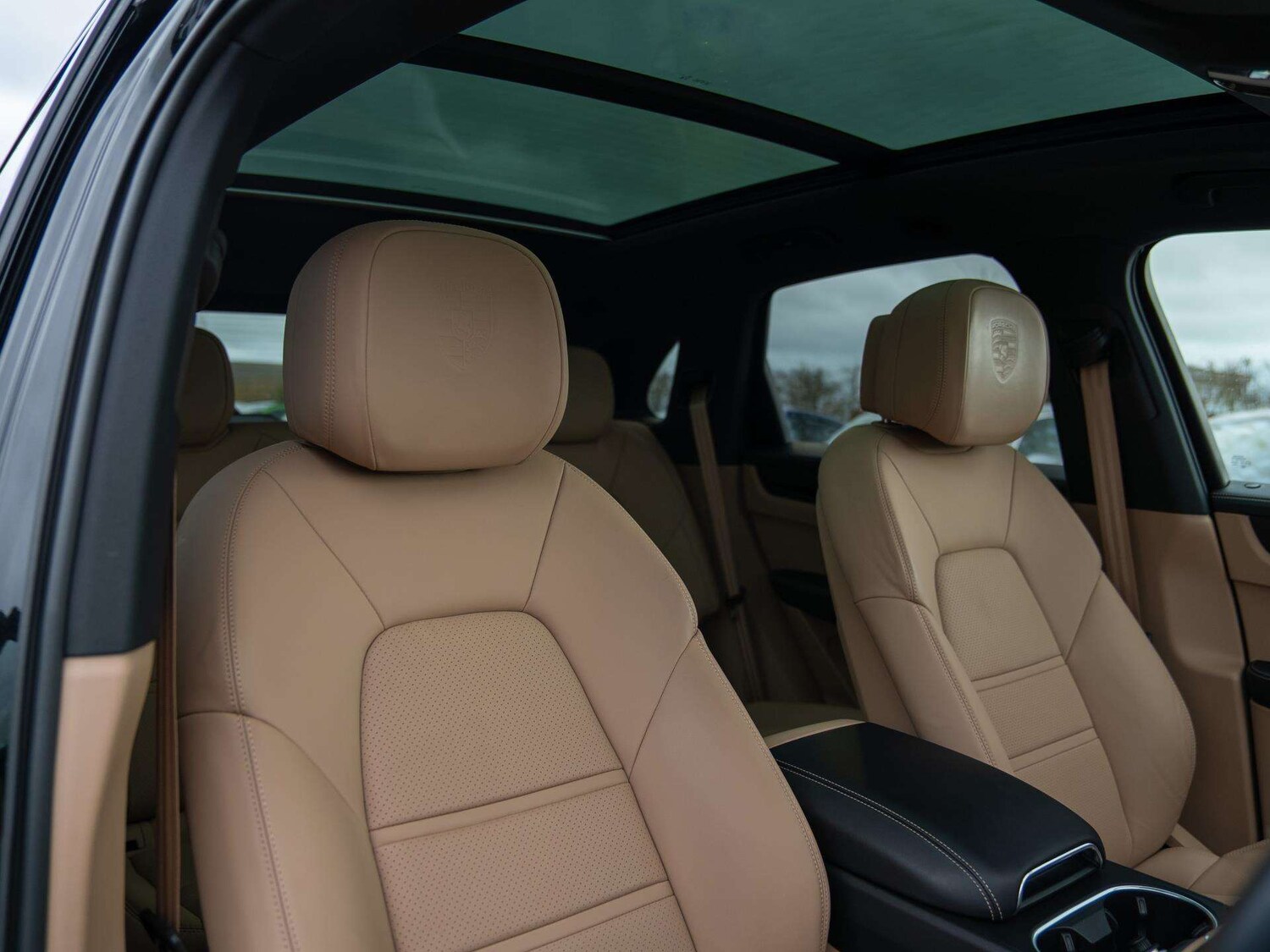 Used Porsche Cayenne 2023 for sale - 78023980: Photo 11