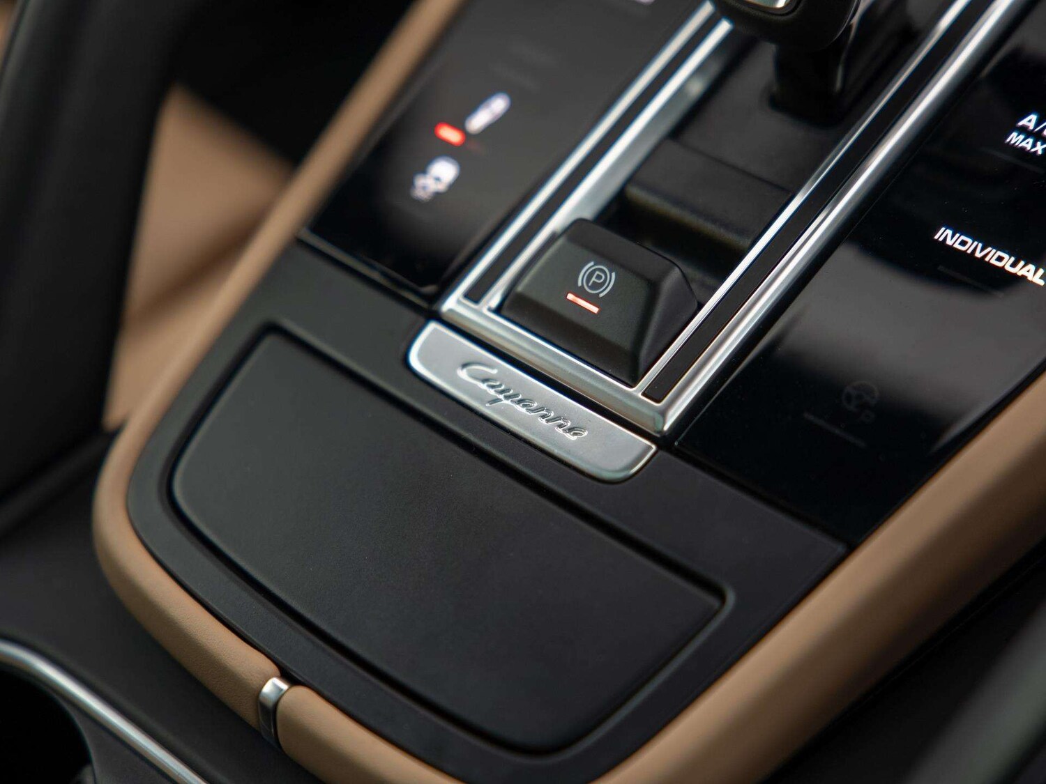 Used Porsche Cayenne 2023 for sale - 78023980: Photo 32