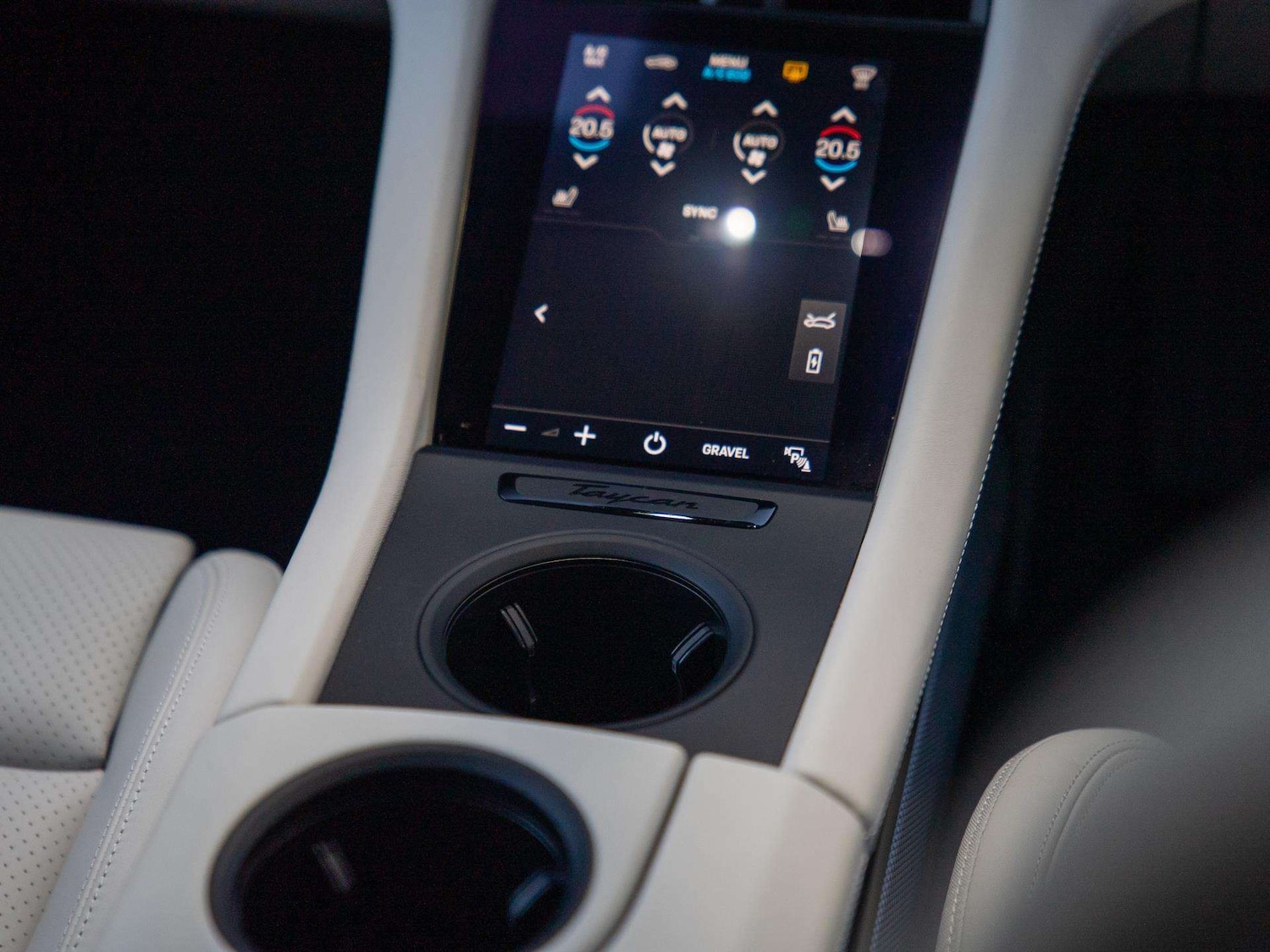 Used Porsche Taycan 2023 for sale - 76978740: Photo 16