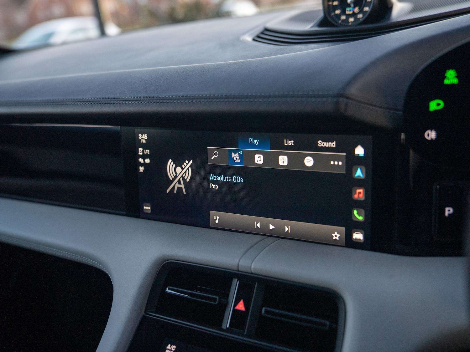 Used Porsche Taycan 2023 for sale - 76978740: Photo 18