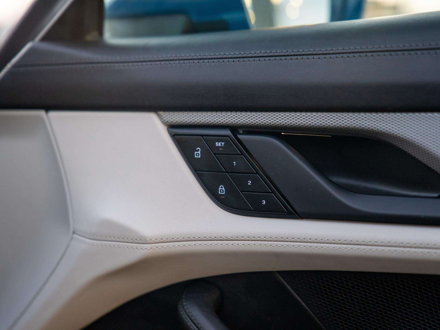 Used Porsche Taycan 2023 for sale - 76978740: Photo 27