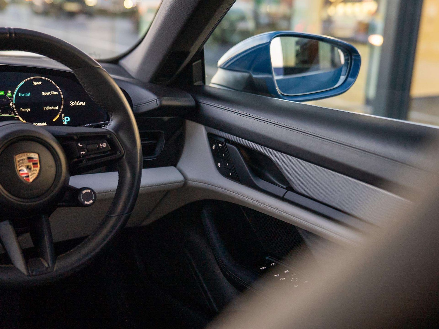 Used Porsche Taycan 2023 for sale - 76978740: Photo 28