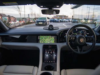 Used Porsche Taycan 2023 for sale - 76978740: Photo