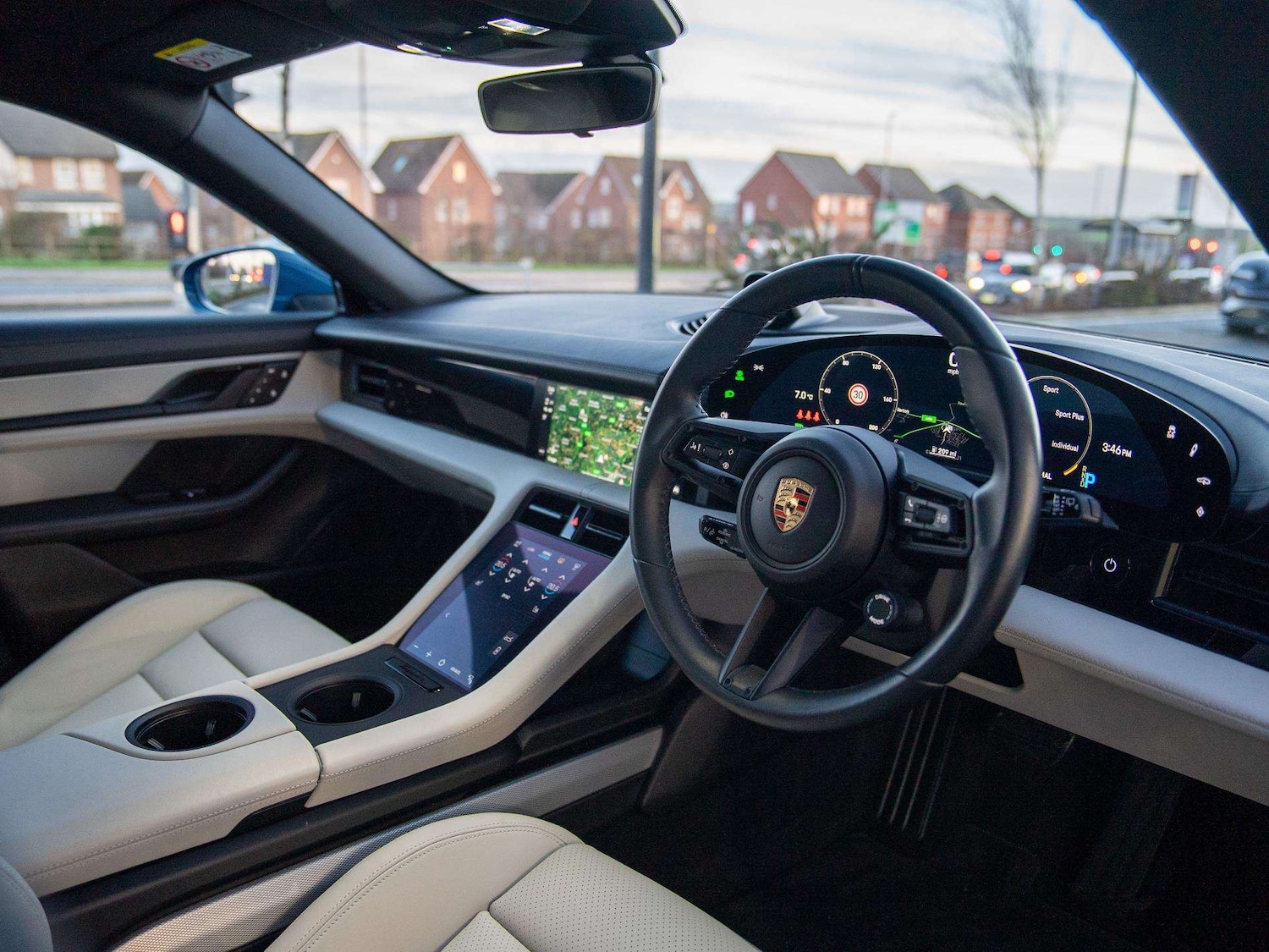 Used Porsche Taycan 2023 for sale - 76978740: Photo 9