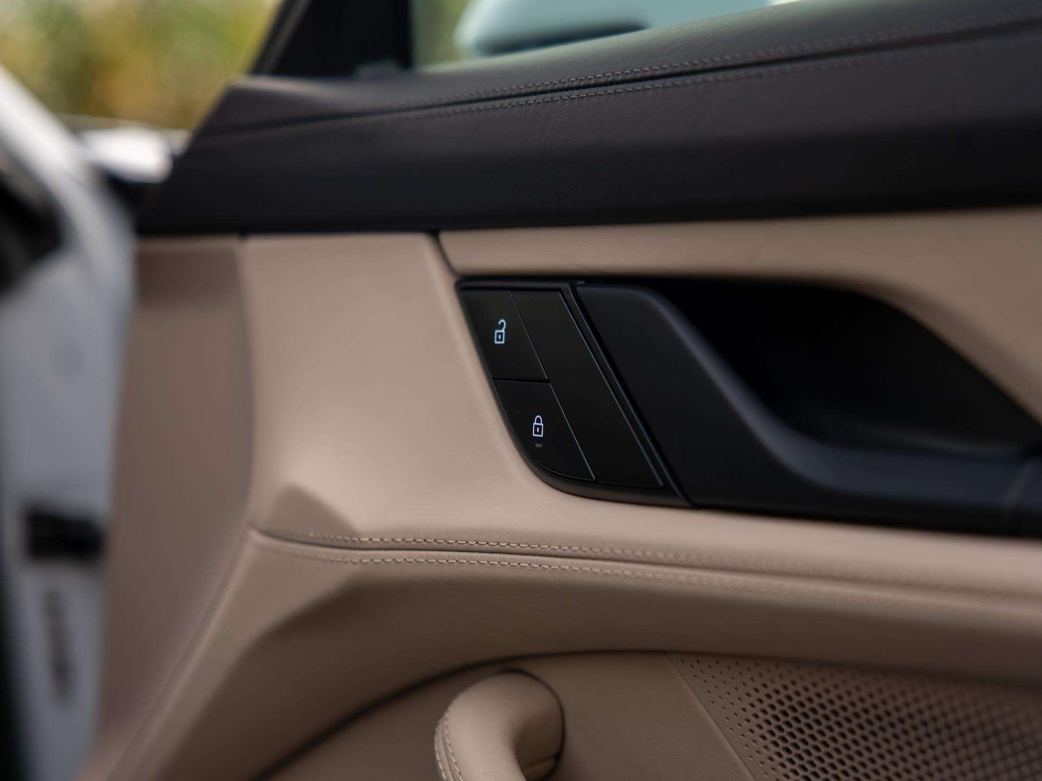 Used Porsche Taycan 2022 for sale - 76540883: Photo 27