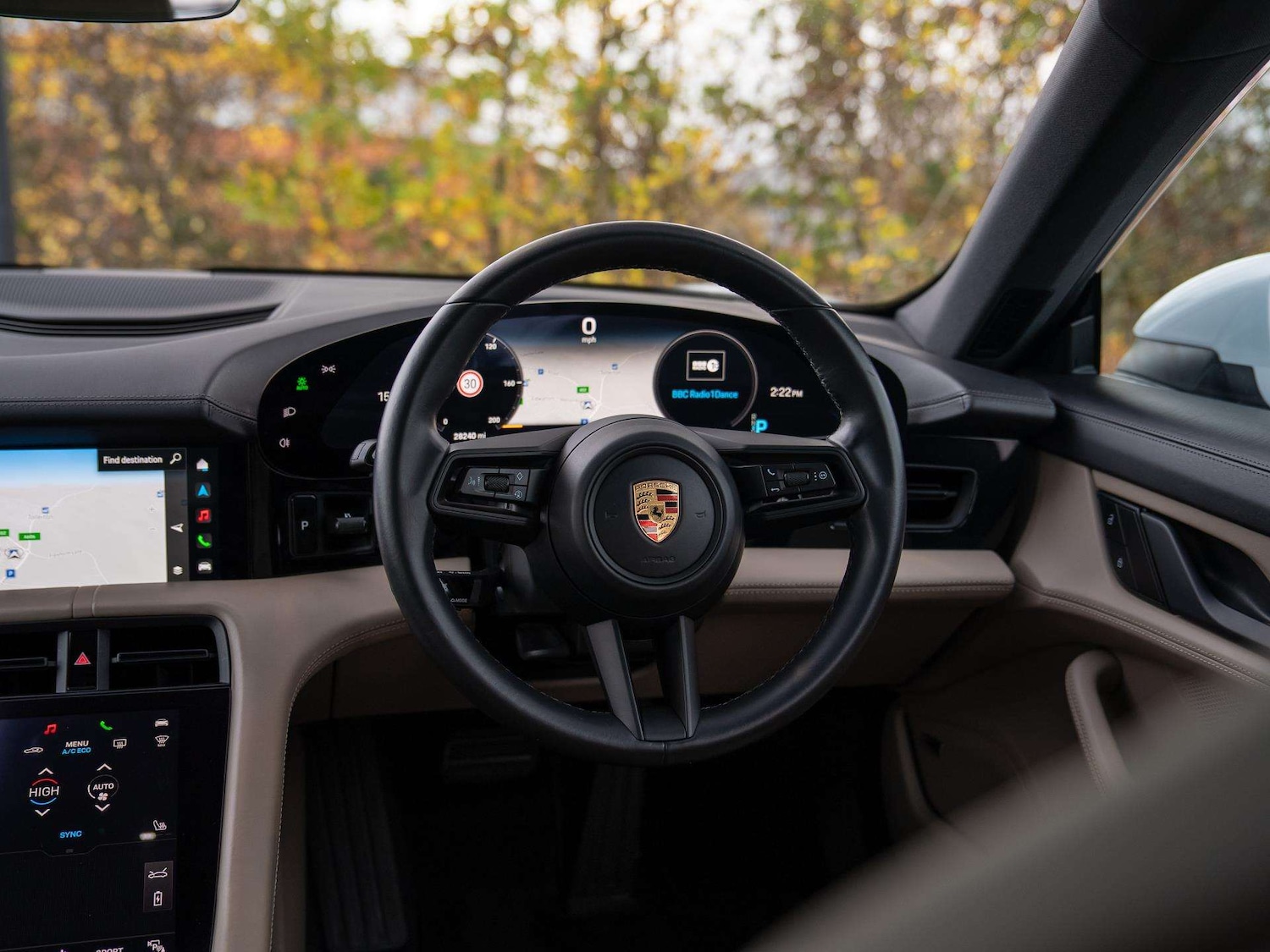 Used Porsche Taycan 2022 for sale - 76540883: Photo 9