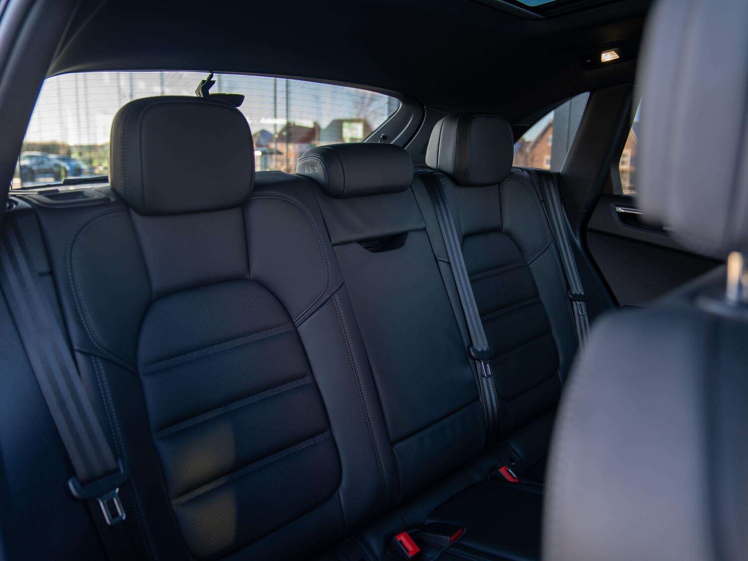 Used Porsche Macan 2023 for sale - 77674588: Photo 11