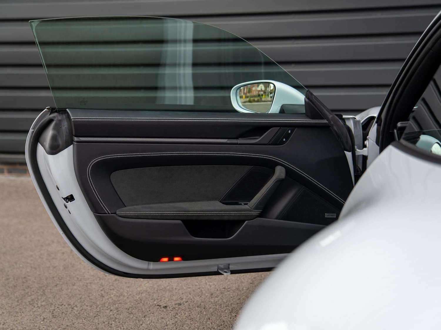 Used Porsche 911 2024 for sale - 76475827: Photo 19