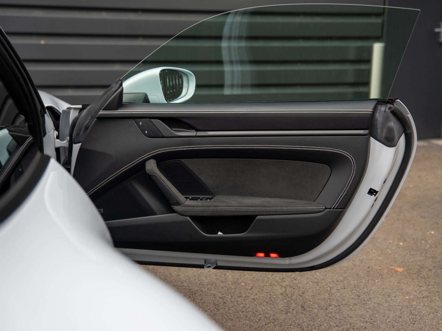 Used Porsche 911 2024 for sale - 76475827: Photo 21