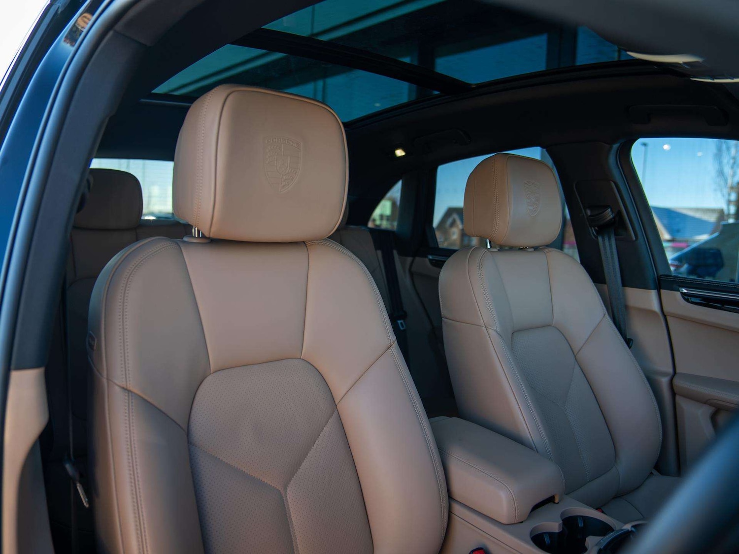 Used Porsche Macan 2023 for sale - 77134779: Photo 10