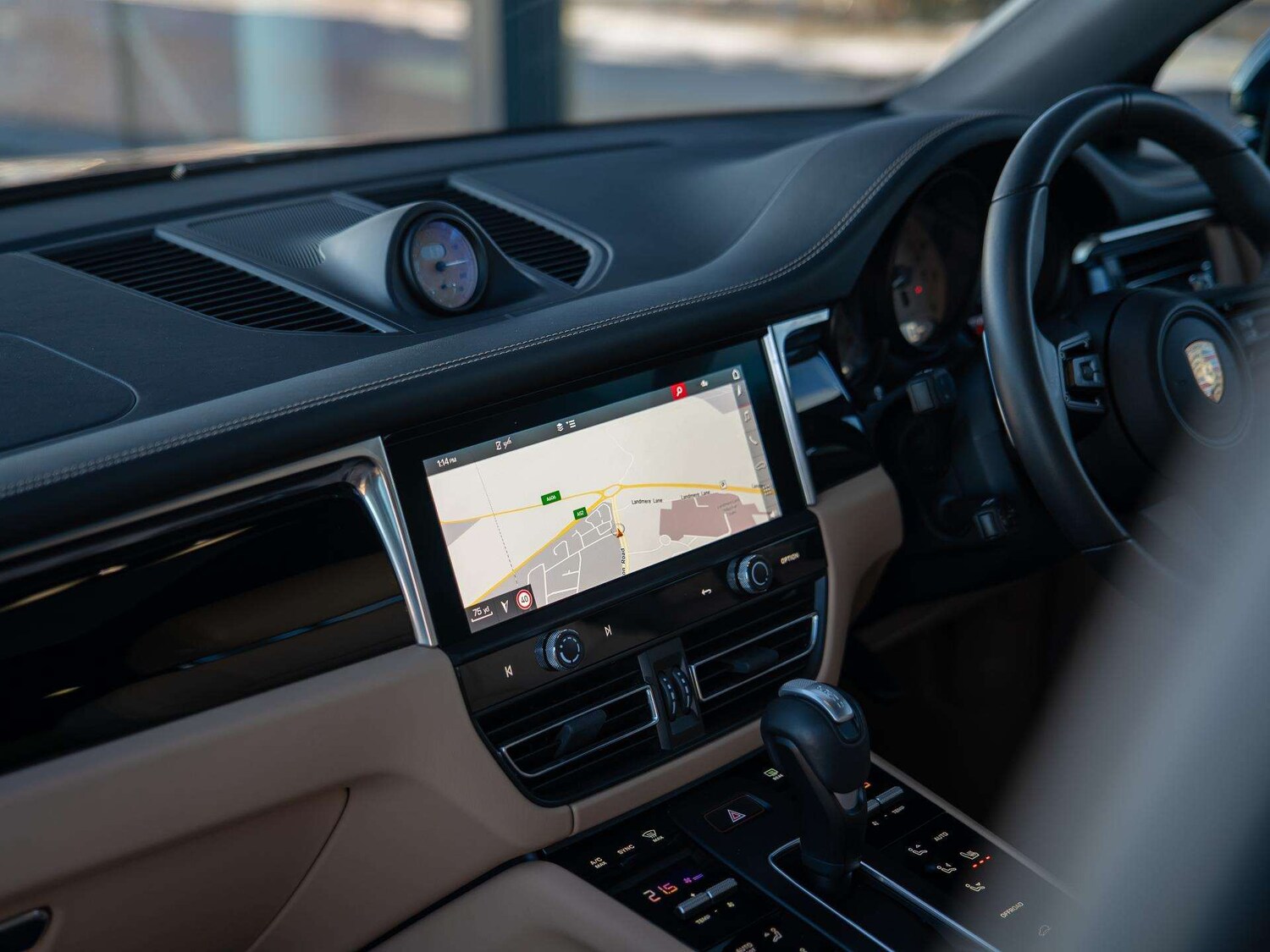 Used Porsche Macan 2023 for sale - 77134779: Photo 13