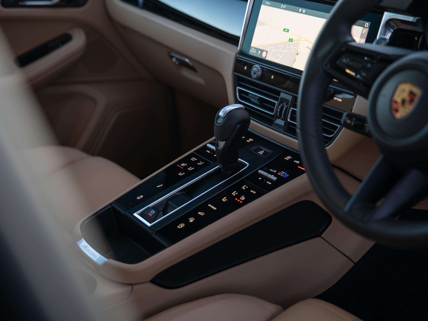 Used Porsche Macan 2023 for sale - 77134779: Photo 24