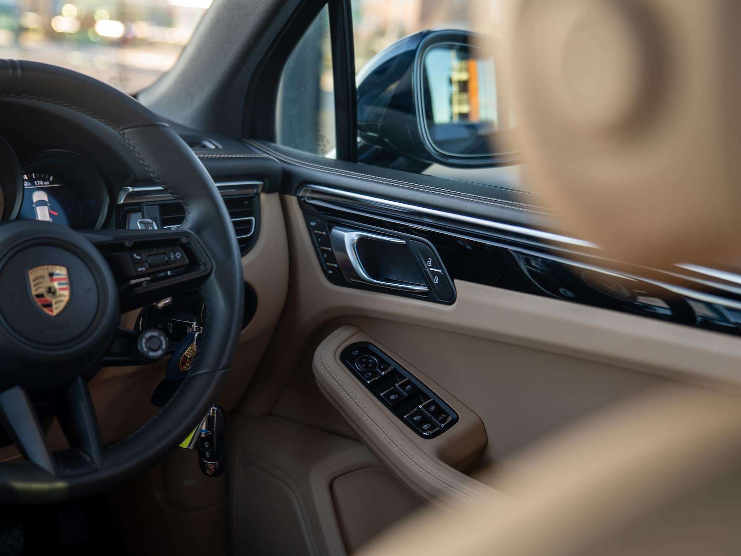 Used Porsche Macan 2023 for sale - 77134779: Photo 27