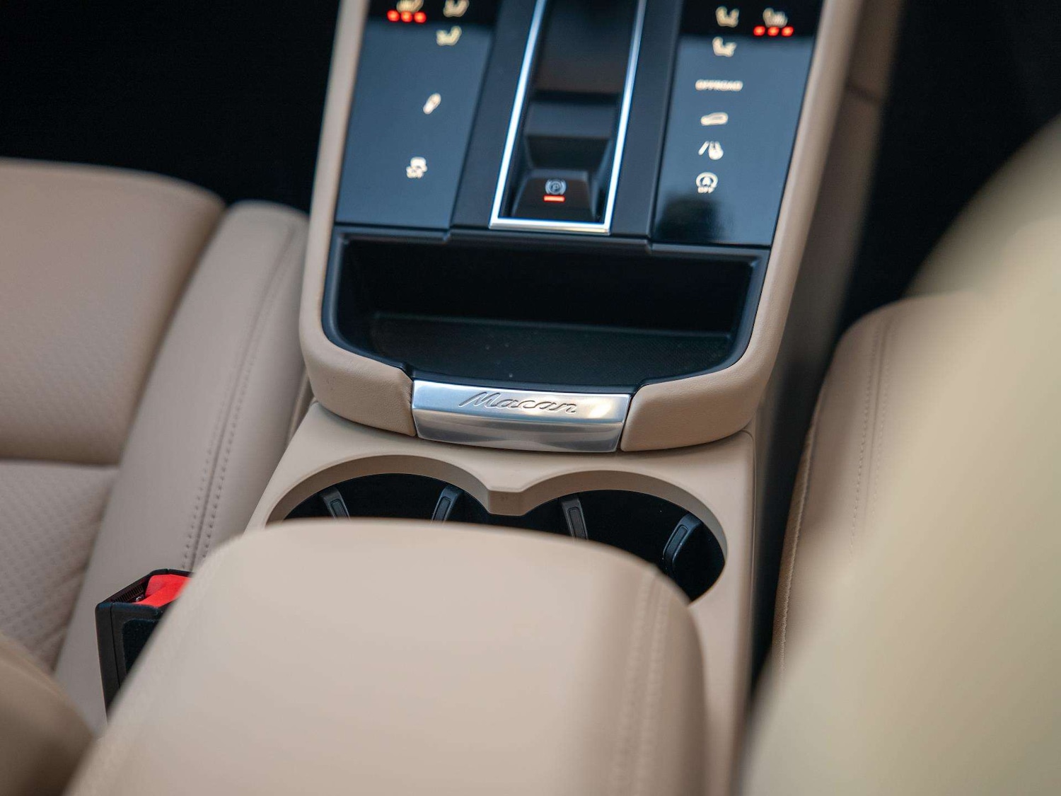 Used Porsche Macan 2023 for sale - 77134779: Photo 28