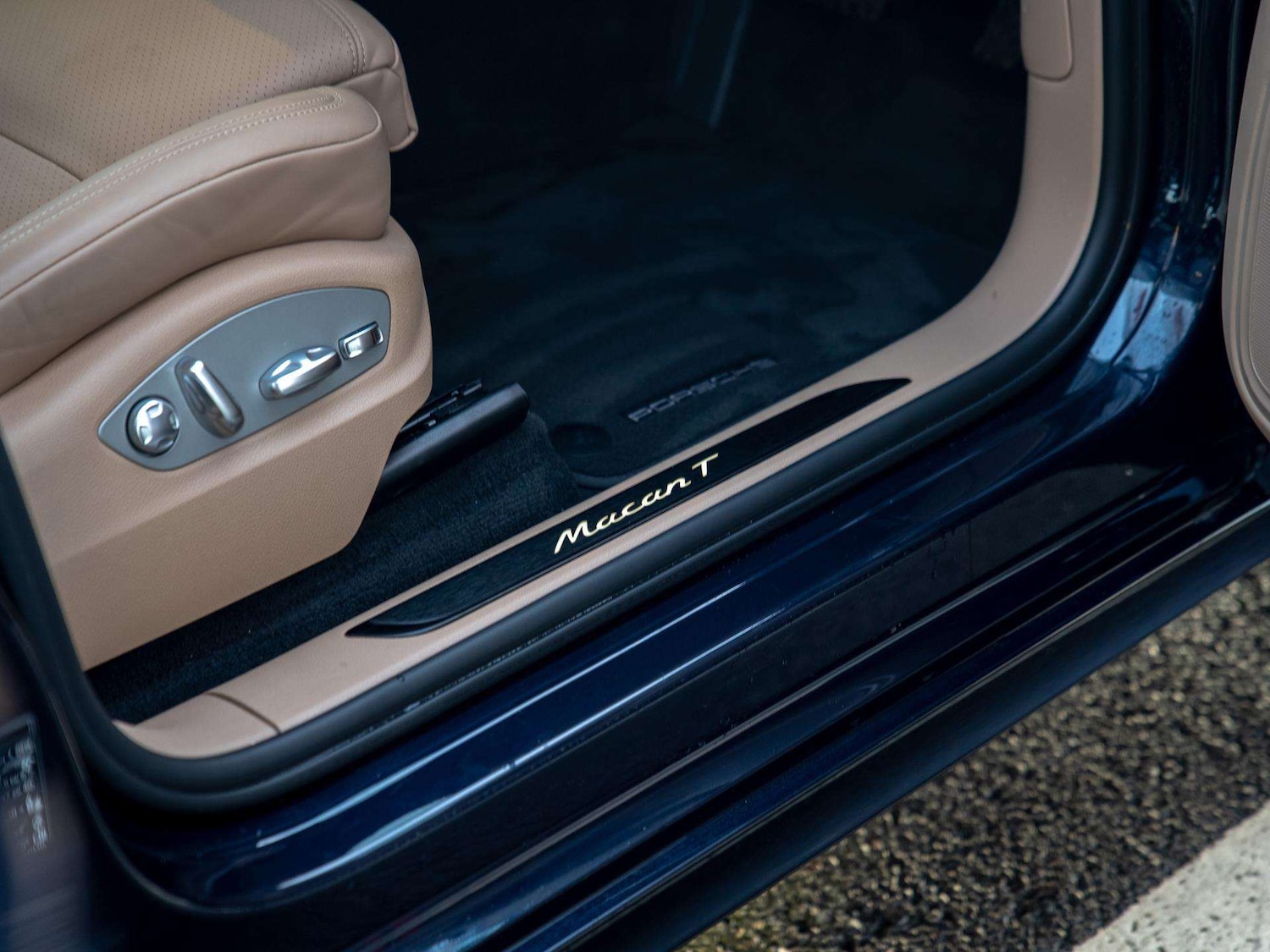 Used Porsche Macan 2023 for sale - 77134779: Photo 32