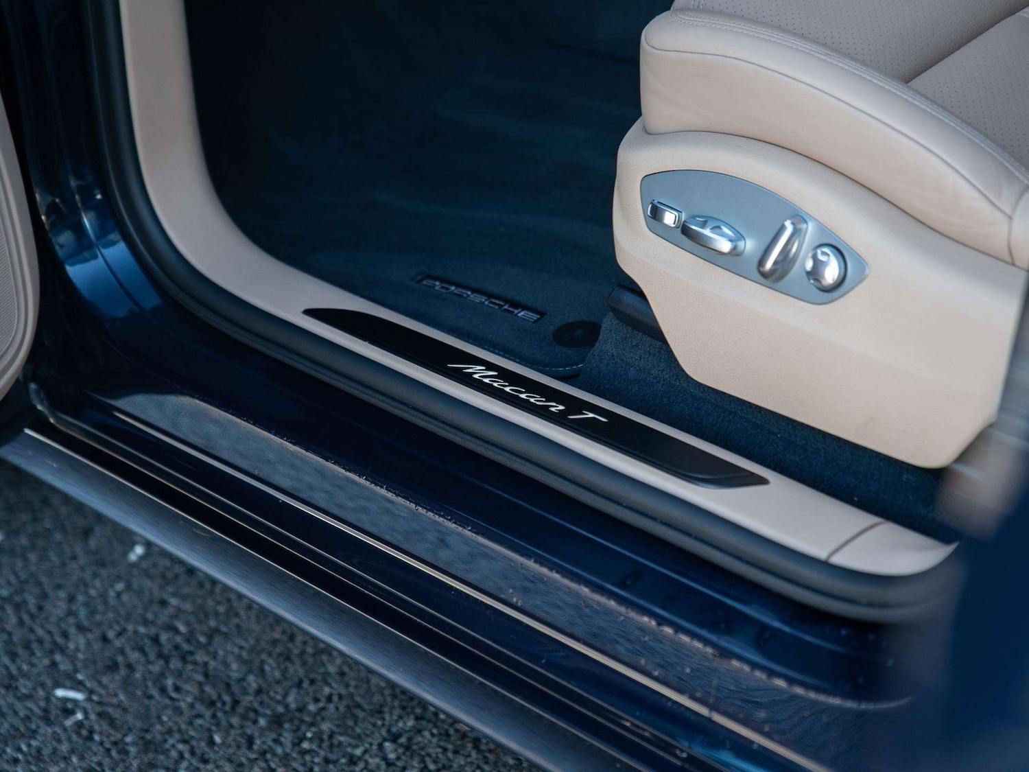 Used Porsche Macan 2023 for sale - 77134779: Photo 33