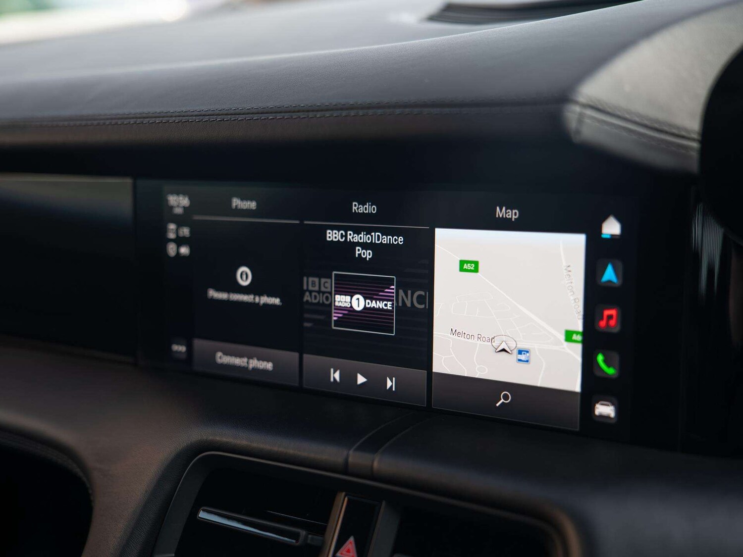 Used Porsche Taycan 2022 for sale - 77282001: Photo 15