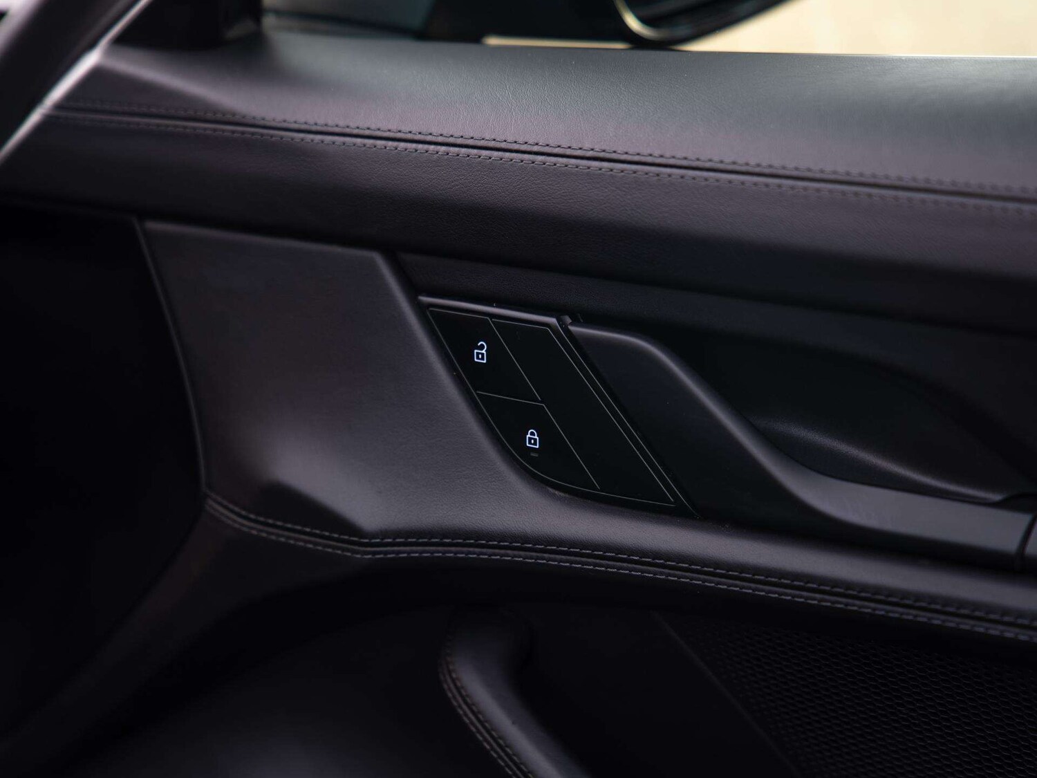 Used Porsche Taycan 2022 for sale - 77282001: Photo 19