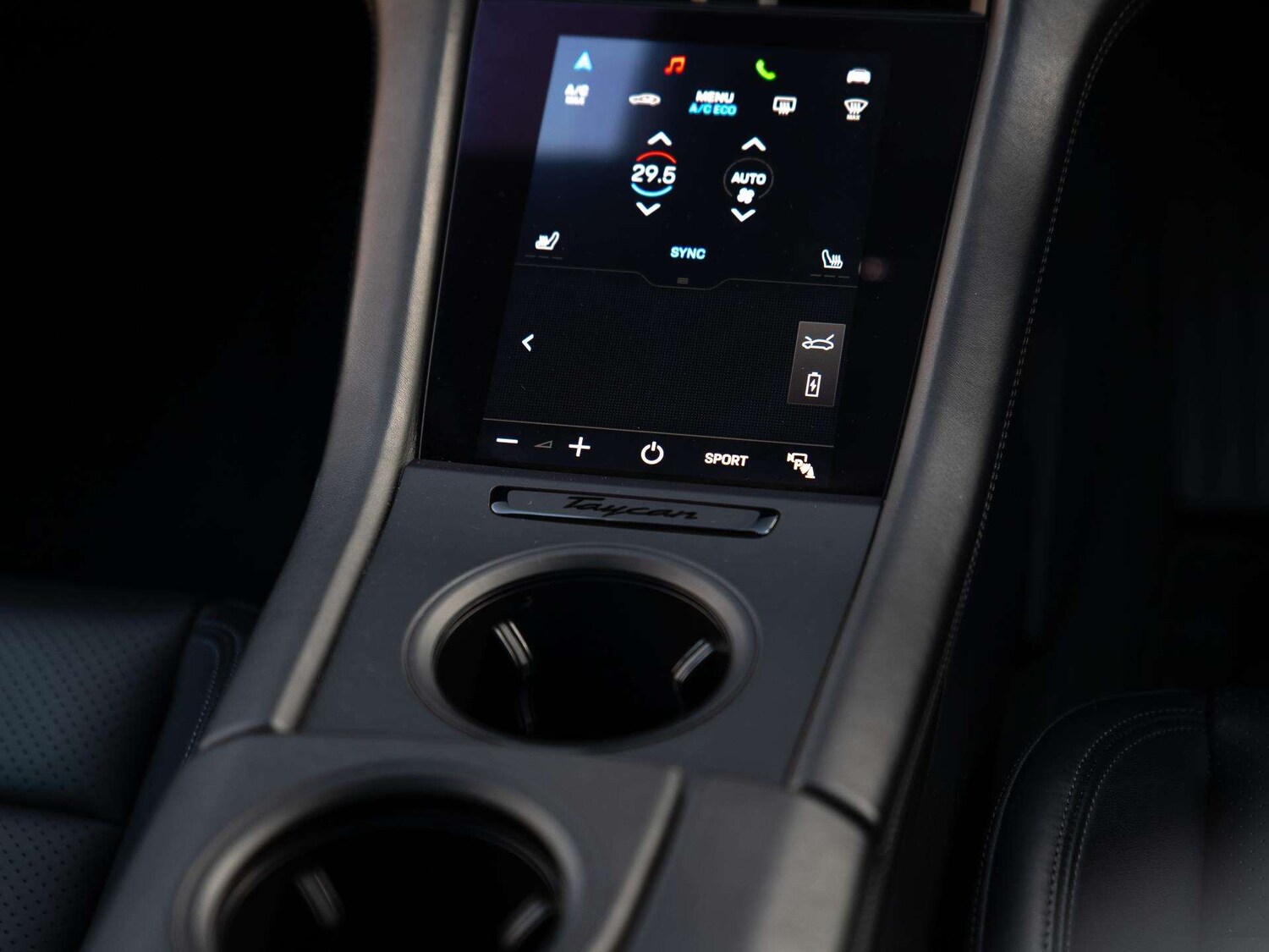 Used Porsche Taycan 2022 for sale - 77282001: Photo 29