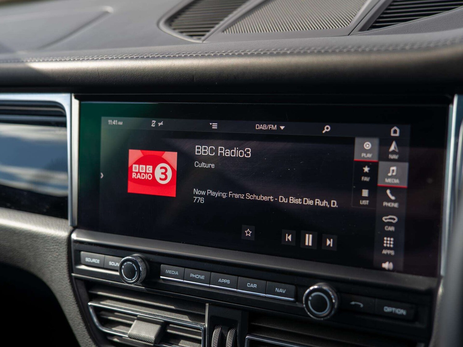 Used Porsche Macan 2019 for sale - 77842416: Photo 19