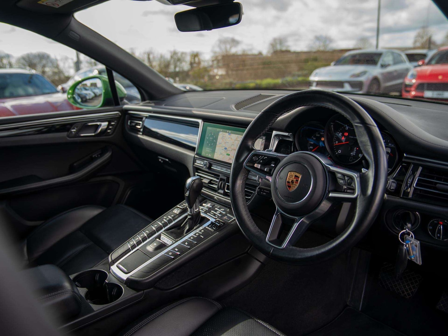 Used Porsche Macan 2019 for sale - 77842416: Photo 3