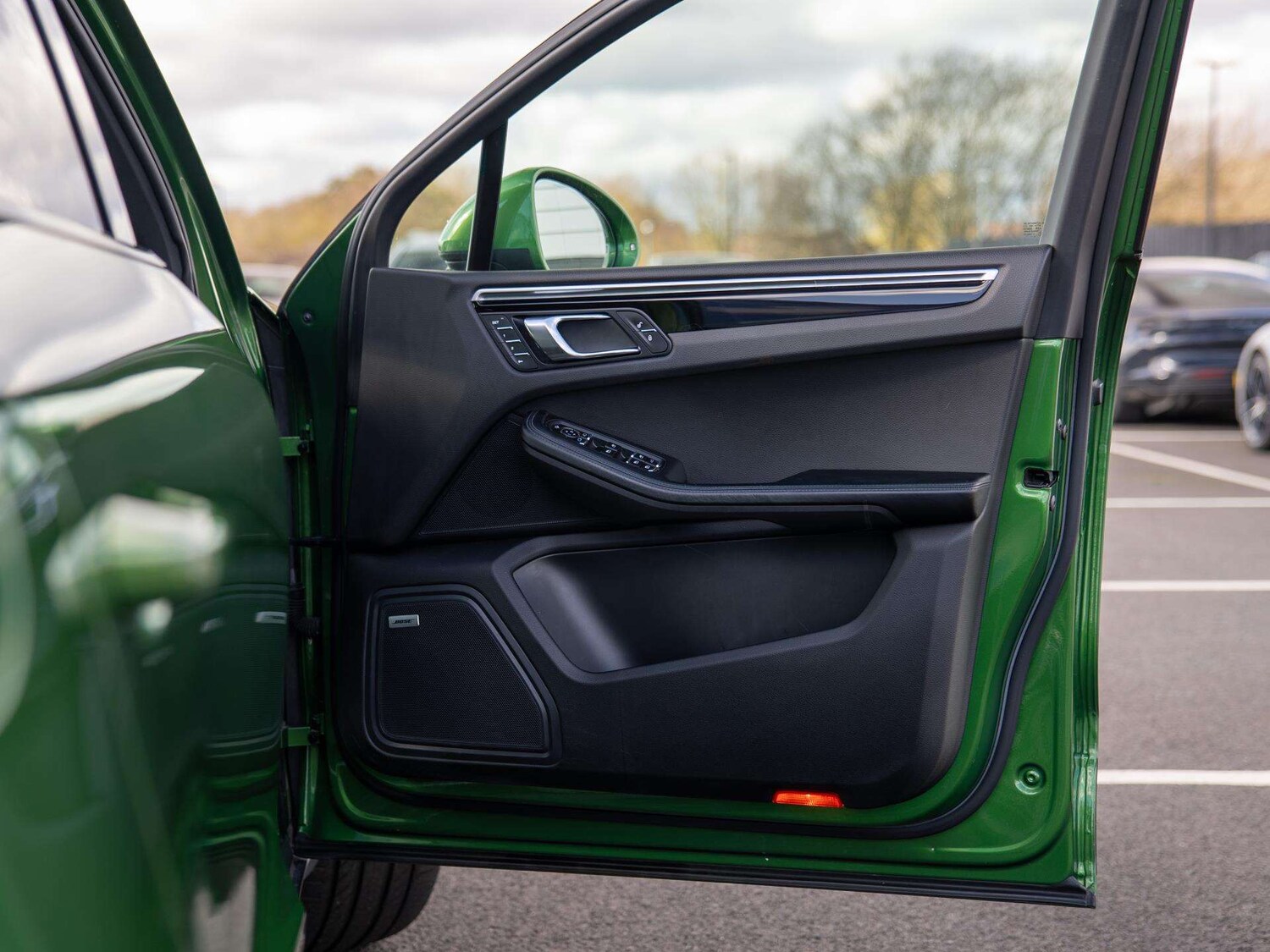 Used Porsche Macan 2019 for sale - 77842416: Photo 32