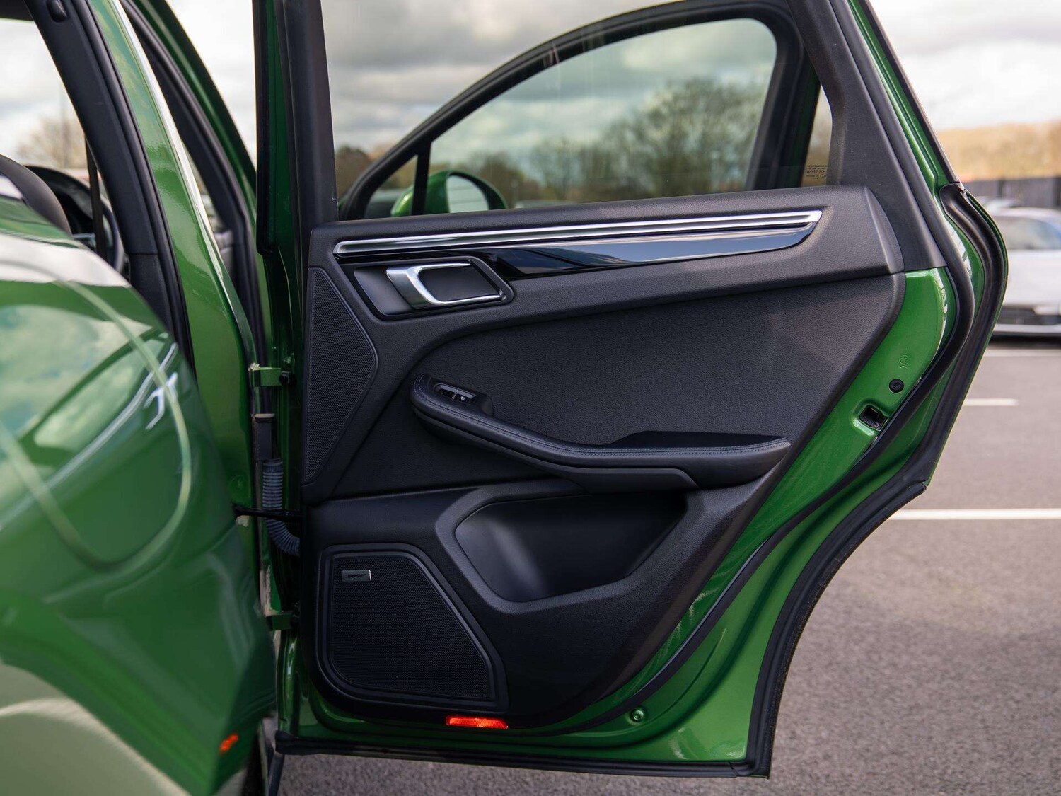 Used Porsche Macan 2019 for sale - 77842416: Photo 34