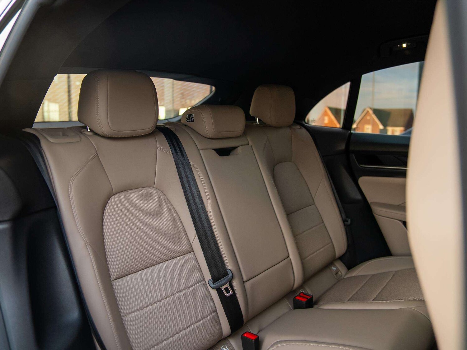 Used Porsche Macan 2024 for sale - 77526943: Photo 11