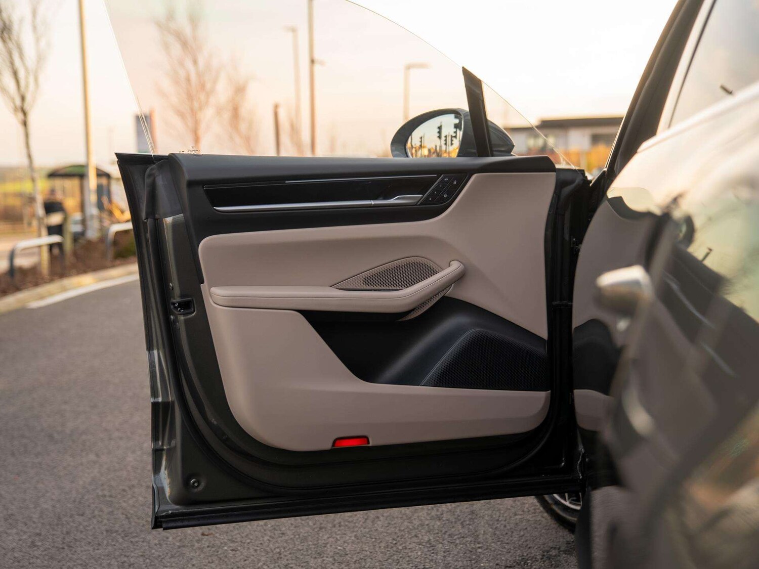 Used Porsche Macan 2024 for sale - 77526943: Photo 28