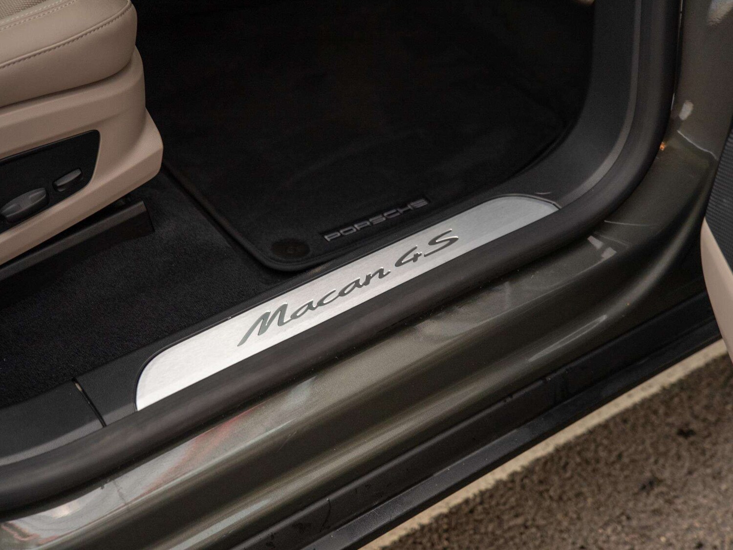 Used Porsche Macan 2024 for sale - 77526943: Photo 32