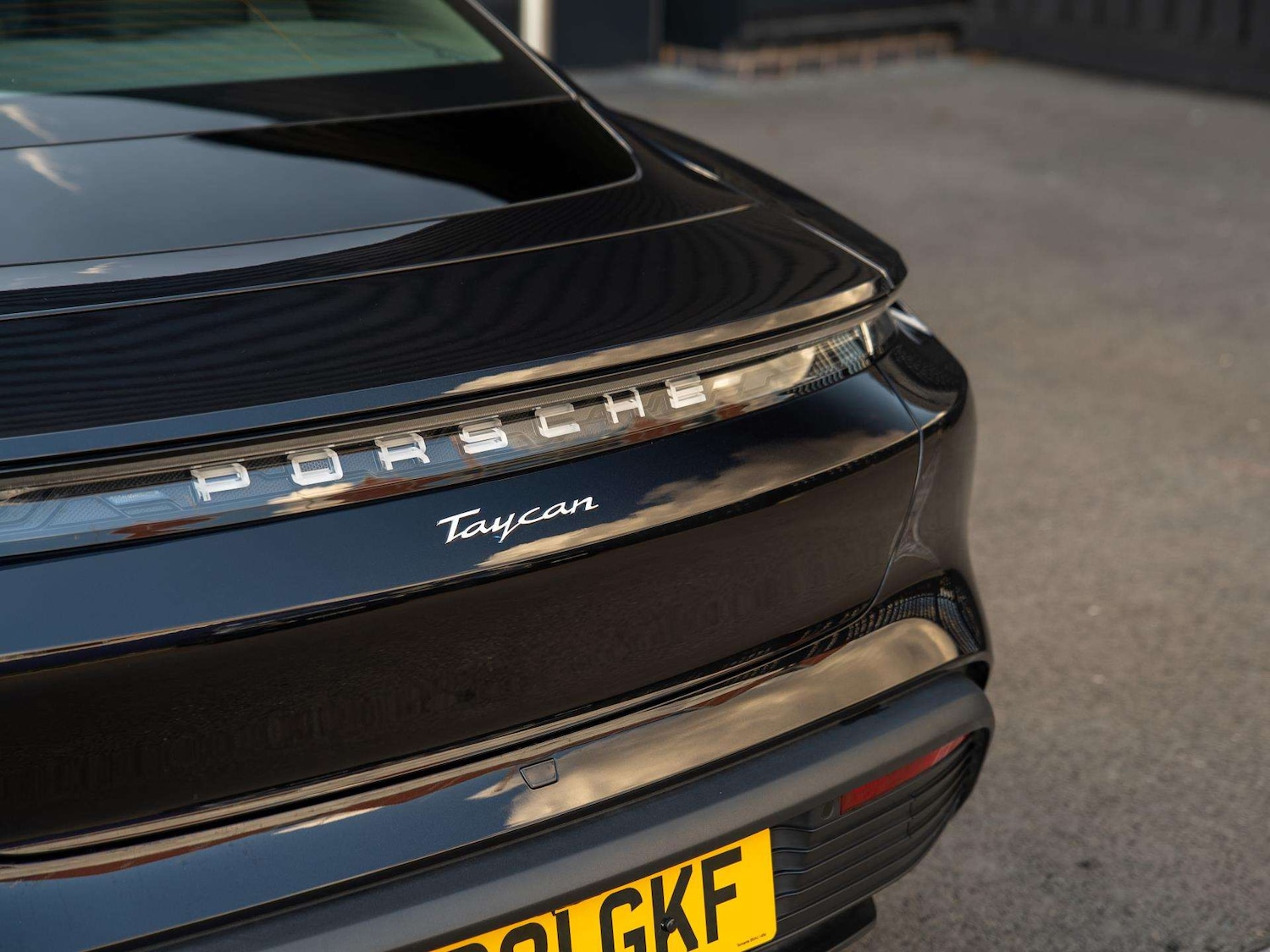 Used Porsche Taycan 2021 for sale - 76126031: Photo 16
