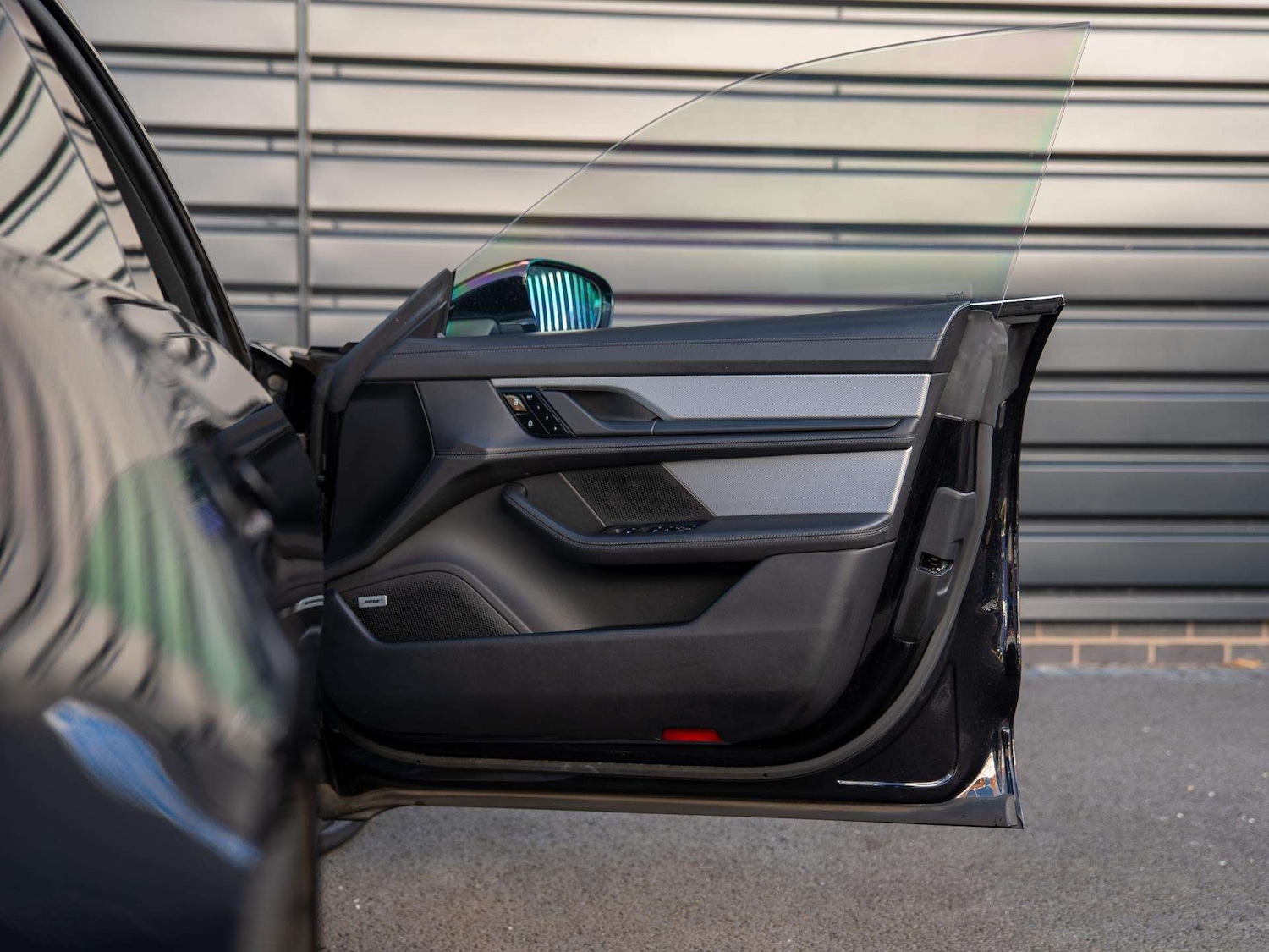 Used Porsche Taycan 2021 for sale - 76126031: Photo 22