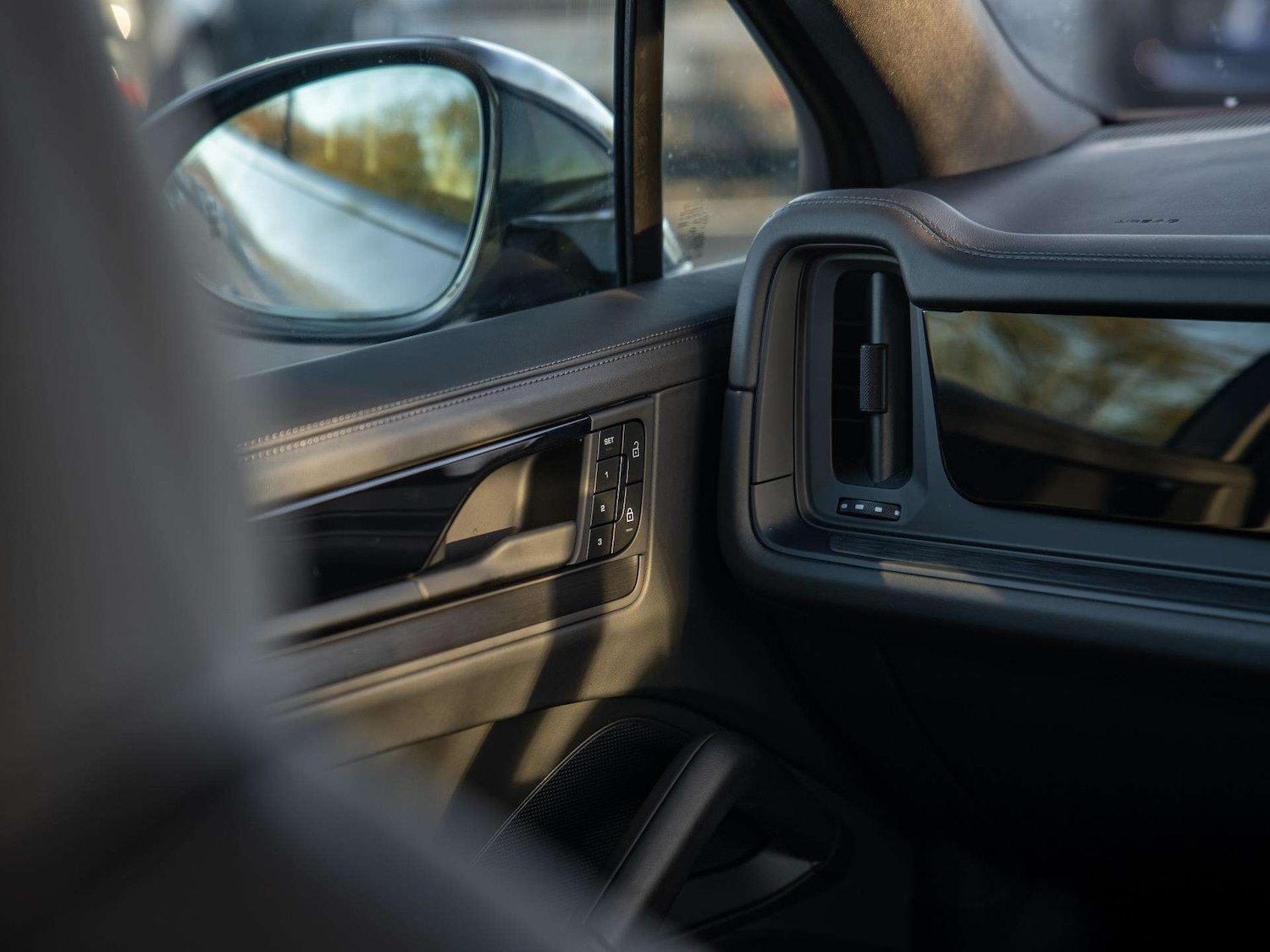 Used Porsche Cayenne 2025 for sale - 76553177: Photo 30