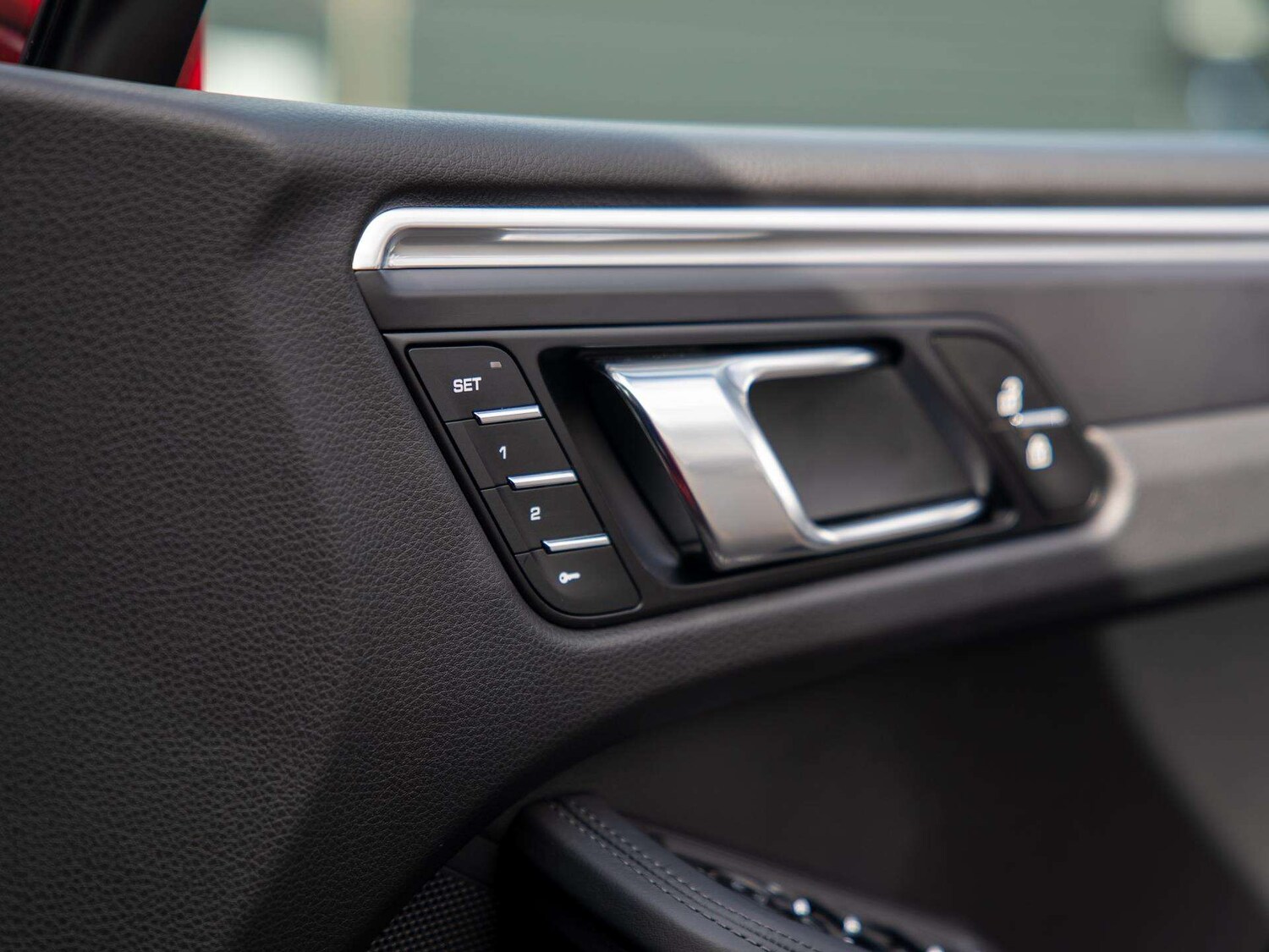 Used Porsche Macan 2024 for sale - 78023915: Photo 30