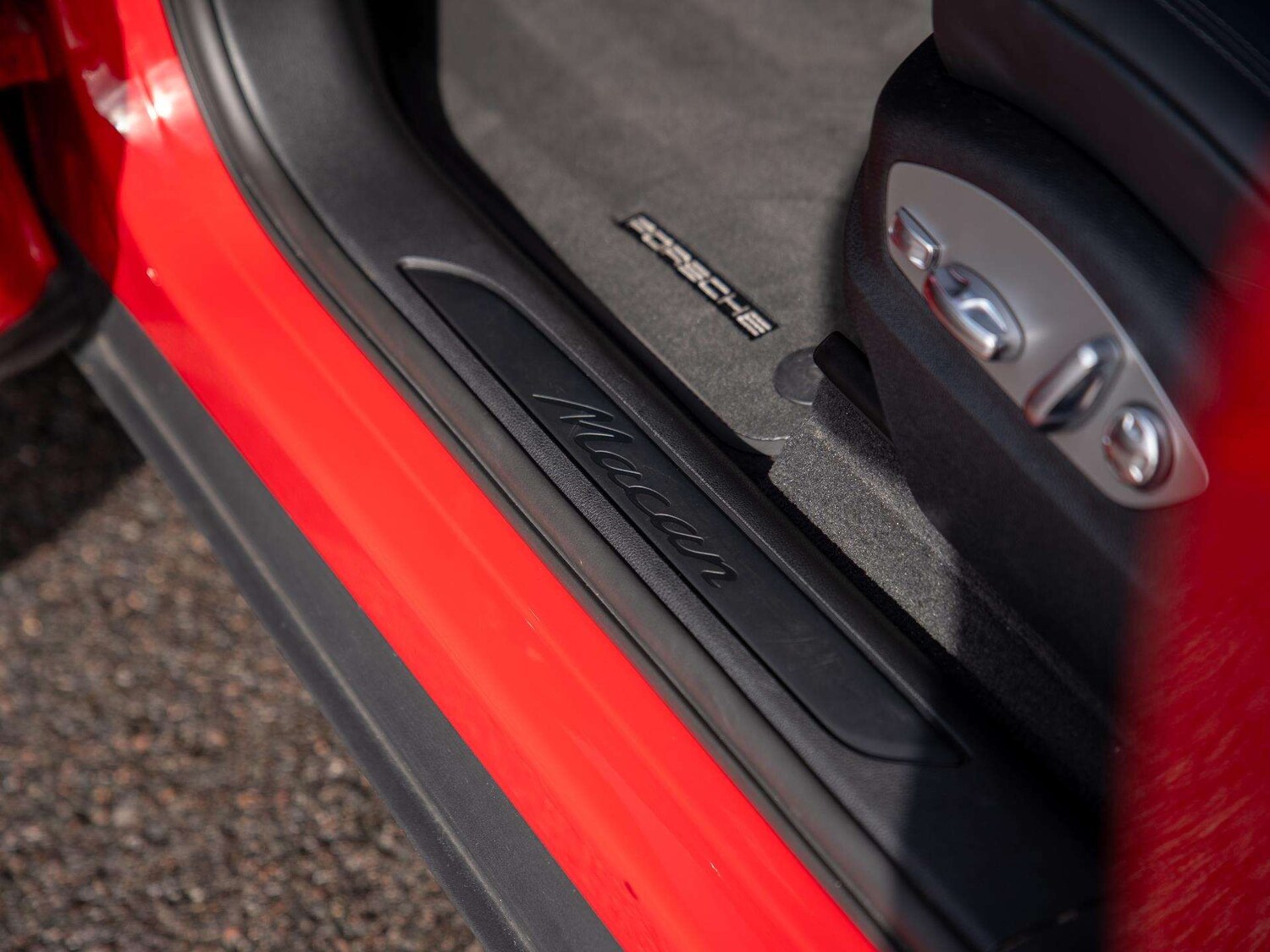 Used Porsche Macan 2024 for sale - 78023915: Photo 31