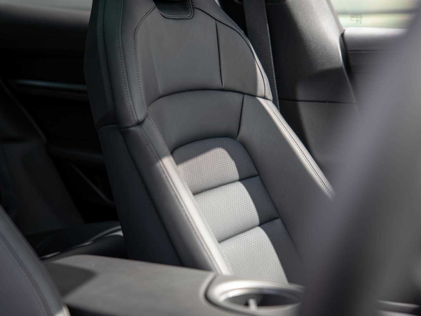Used Porsche Taycan 2024 for sale - 76087881: Photo 13