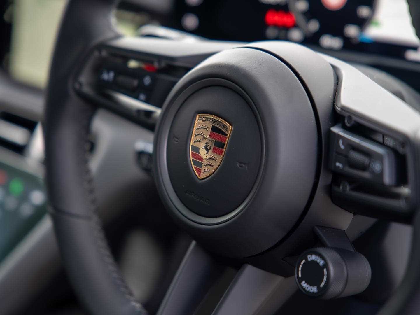 Used Porsche Taycan 2024 for sale - 76087881: Photo 32