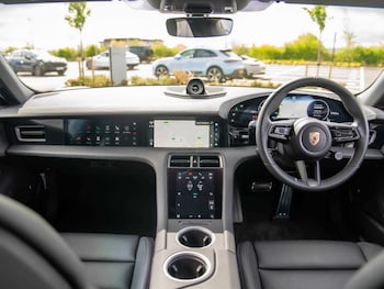 Used Porsche Taycan 2024 for sale - 76087881: Photo 3