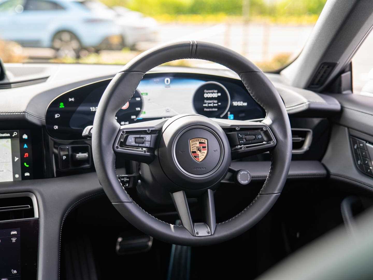 Used Porsche Taycan 2024 for sale - 76087881: Photo 9