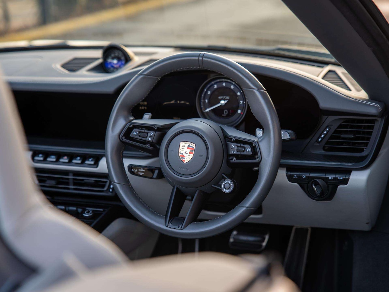 Used Porsche 911 2023 for sale - 77178893: Photo 9